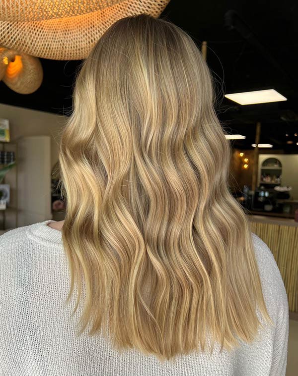 blond specialist in Rotterdam